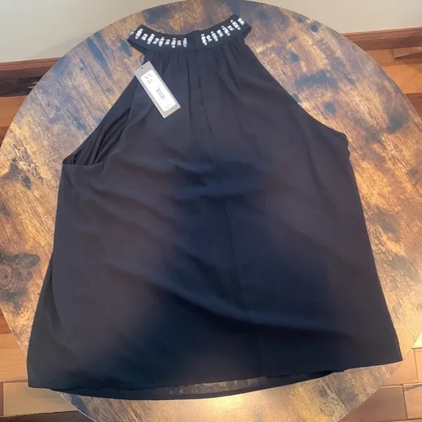 Sleeveless chiffon women’s top Size 14 - Image 3