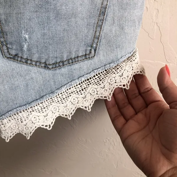 Free People Distressed Crochet‎ Denim Shorts - Image 8
