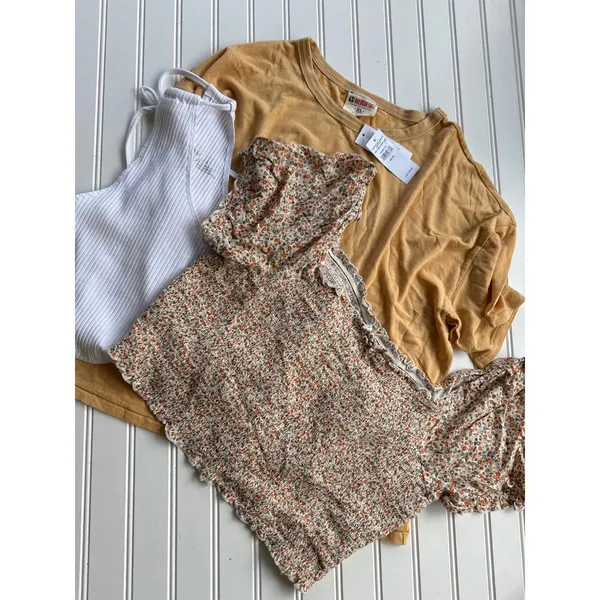 NWT American Eagle & Aerie Lot of 3 Tops Cropped Tee Smocked Set Bundle Sz XL - Image 3
