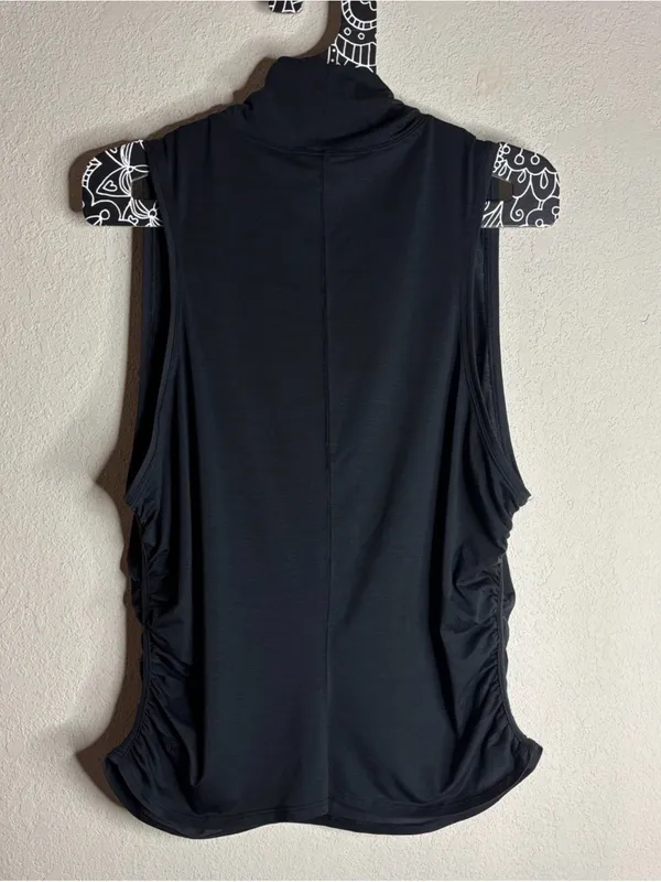 Lululemon See The Horizon Tank Black Size XXL NWOT - Image 3