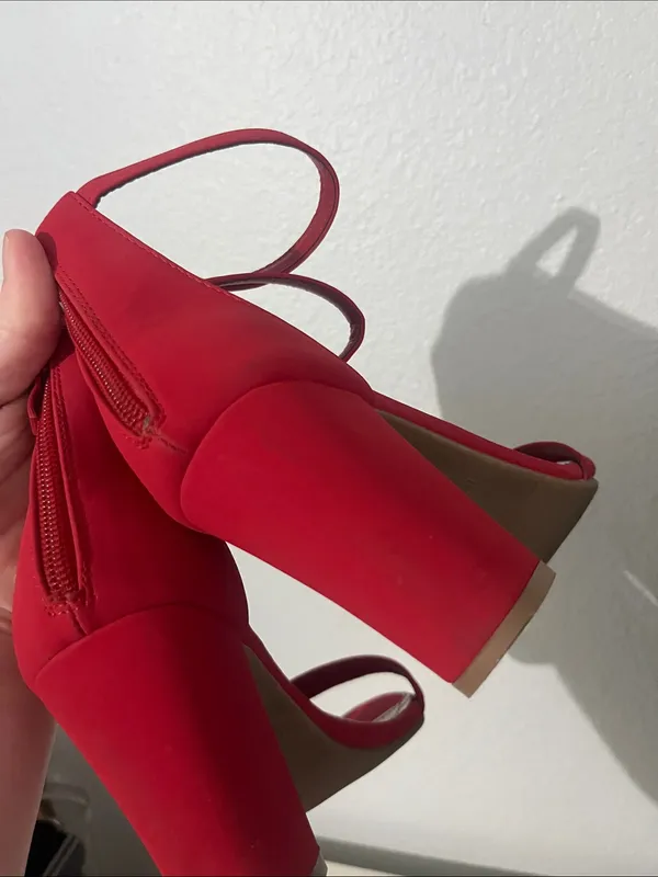 Top Moda Women’s Chunky Heels Red Strappy Size 7.5 - Image 13