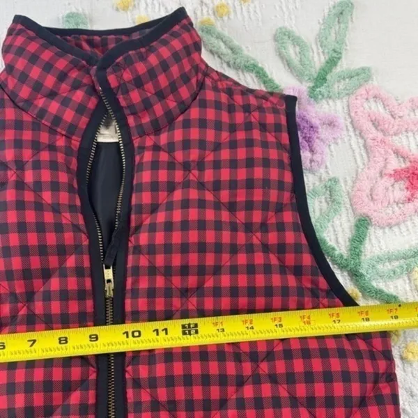 J Crew Red Black Buffalo Check Quilted Puffer Vest‎ Gilet Size S - Image 5