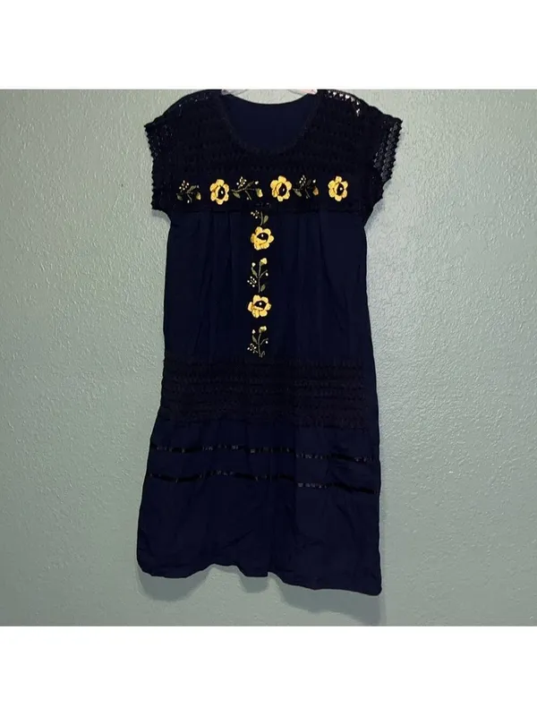 Vintage floral embroidered black dress embroidered yellow flowers Cottagecore - Image 2