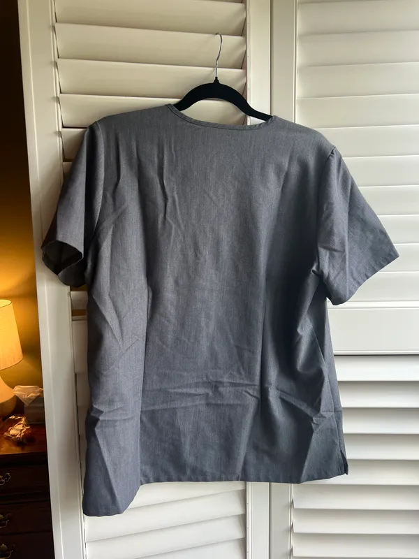 FIGS Catarina One-Pocket Scrub Top - Image 4