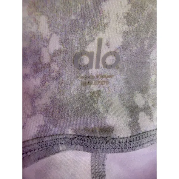 Alo Yoga White Snake Skin Print Cropped Leggings size XS - 17" Inseam (A3) - Image 2