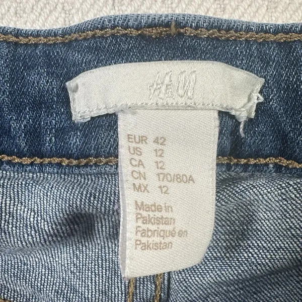 H&M Denim Shorts Womens Size 12 Blue Jean Rolled Cuffed Hem Medium Wash Summer - Image 9