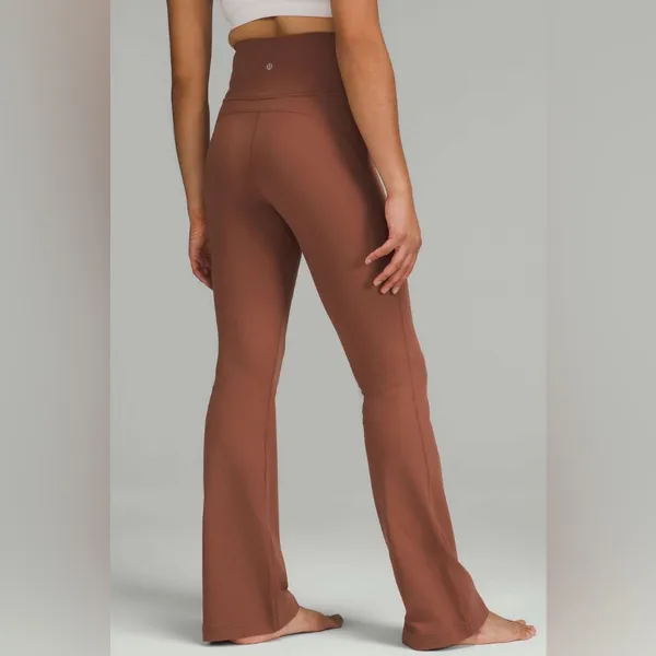 Lululemon Groove Nulu Super-High-Rise Flared Pant Regular - Ancient Copper - Image 2