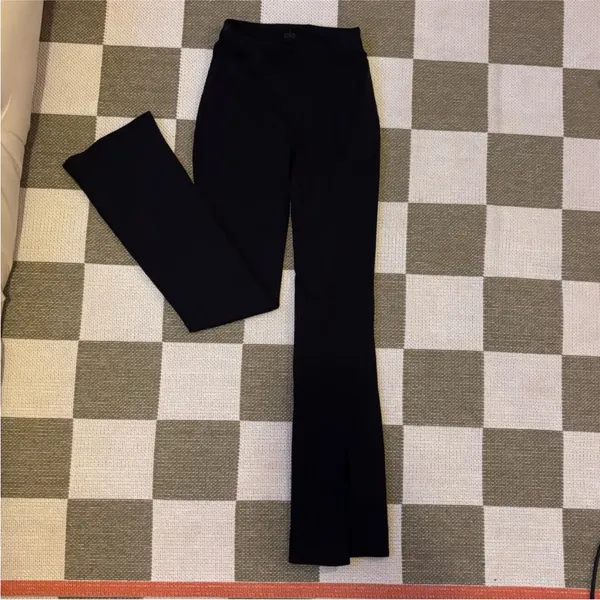 Alo Yoga Flared Pants - Image 11