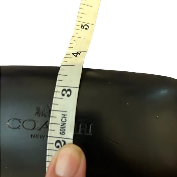 Coach black sunglass case - Image 6
