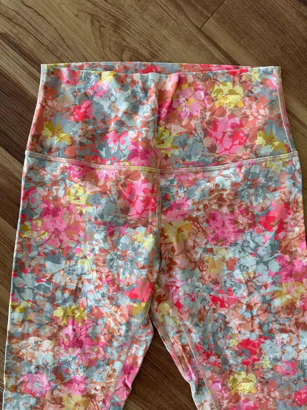 LULULEMON Align Pant 25" in Inflorescence Multi Sz. 8 - Image 5