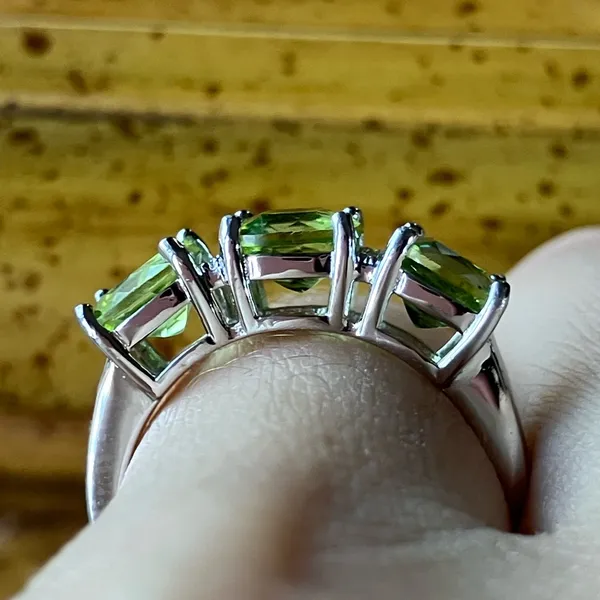Natural Peridot Sterling Silver Ring Size 6 - Image 2