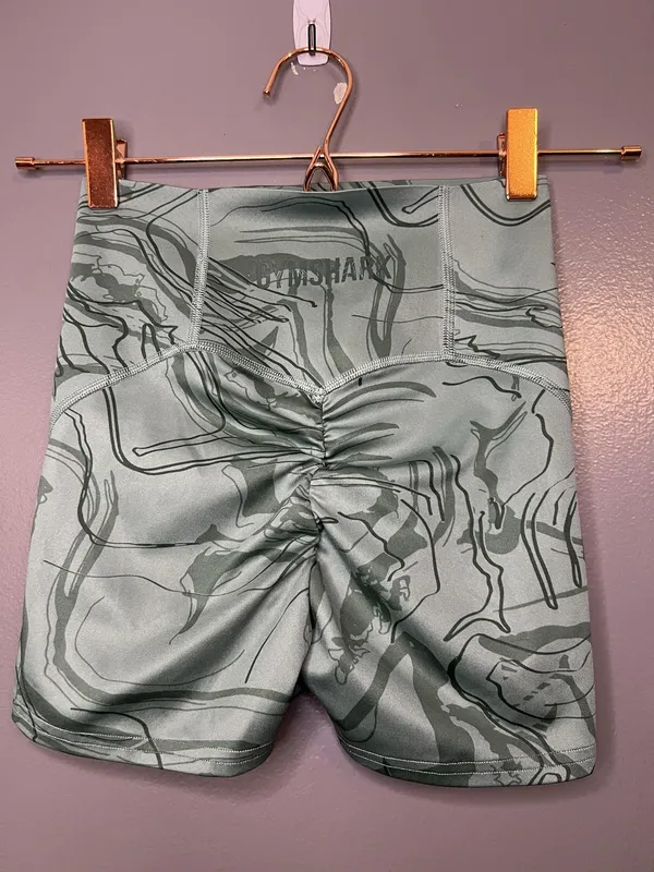 Gymshark Biker Shorts Womens XS Green Camo Scrunch Butt Athletic Gym - Image 2