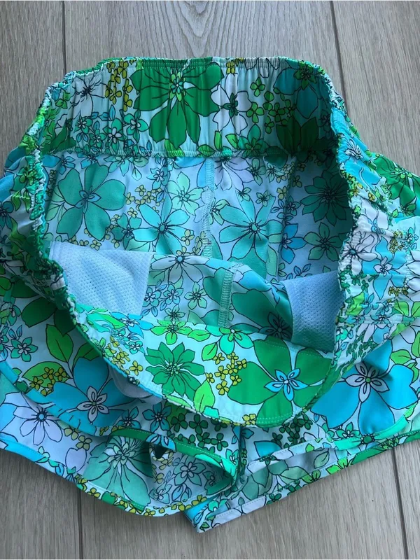 HURLEY AQUAS WILD BLOOM 2.5” BOARDSHORTS Women’s Floral Swim Short - Green Multi - Image 4