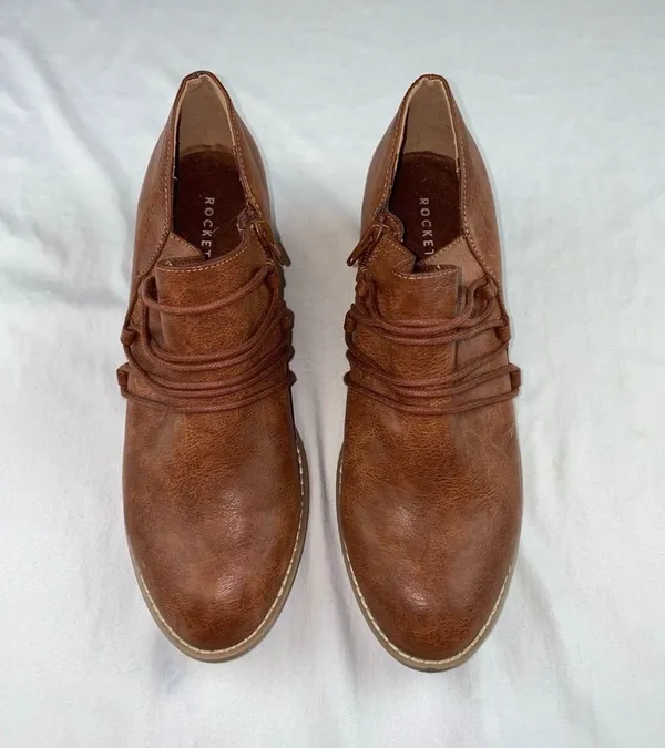 Boots Brown Size 9.5 - Image 5