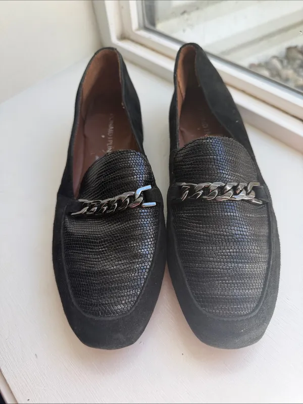Leather/suede loafers chain Black Size 6 - Image 2