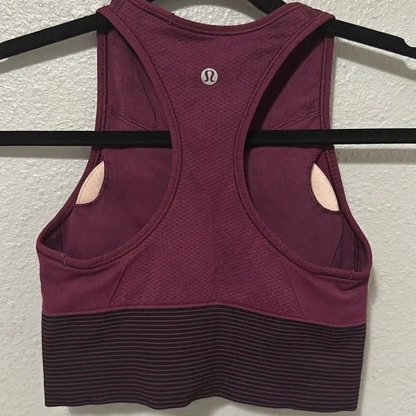 Lululemon Ebb to Train Bra wash color purple no signs of wear size 4 y2k style - Image 5