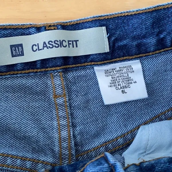 Vintage Gap Jean EUC  - Image 2