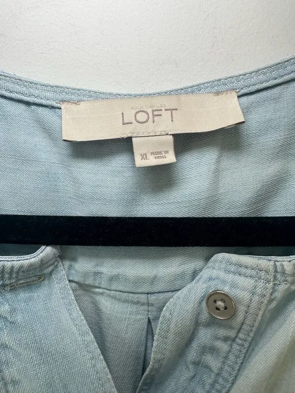 Loft Chambray Tank Top Size XL Light Wash Denim Sleeveless Shirt Pocket - Image 2