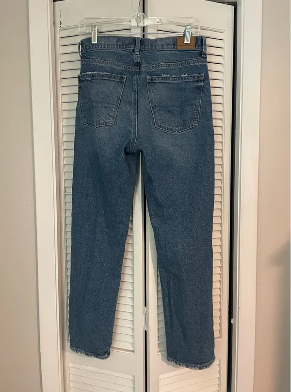 American Eagle Super High Rise Straight Jean - Image 3