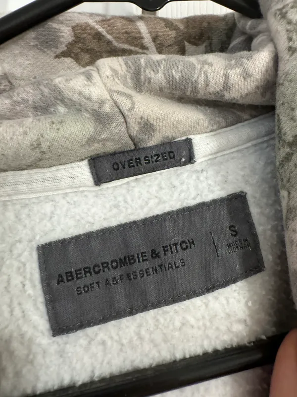 Abercrombie Camo Hoodie - Image 2