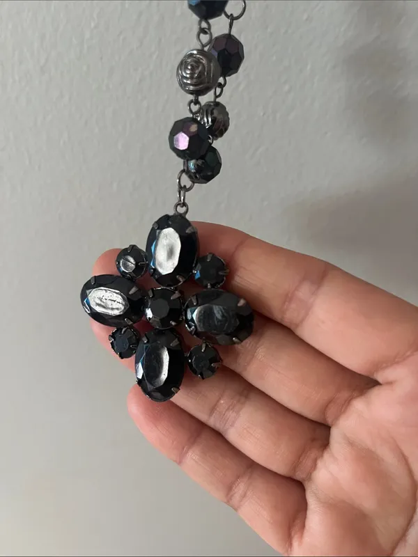 Women's Black Crystal Pendant Necklace - Elegant Statement Jewelry - Image 2