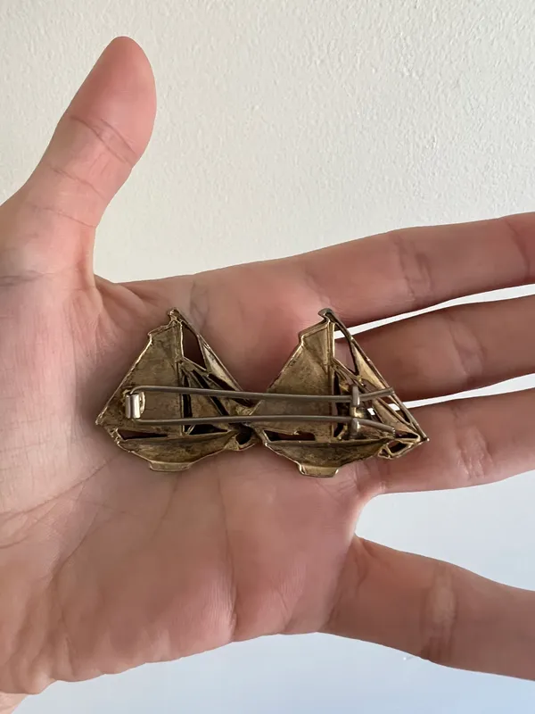 Sailboat Pin Vintage Gold - Image 4
