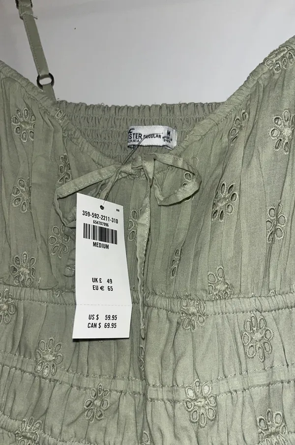 Hollister Green Embroidered Dress - Image 2