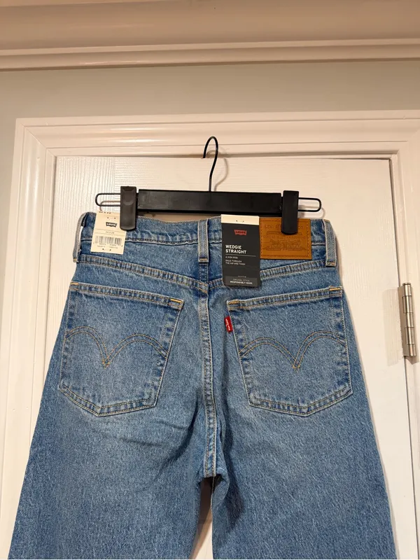 NWT Levi’s Size 24x28 Wedgie Straight Button Fly Jeans Classic Denim mid Rise - Image 5