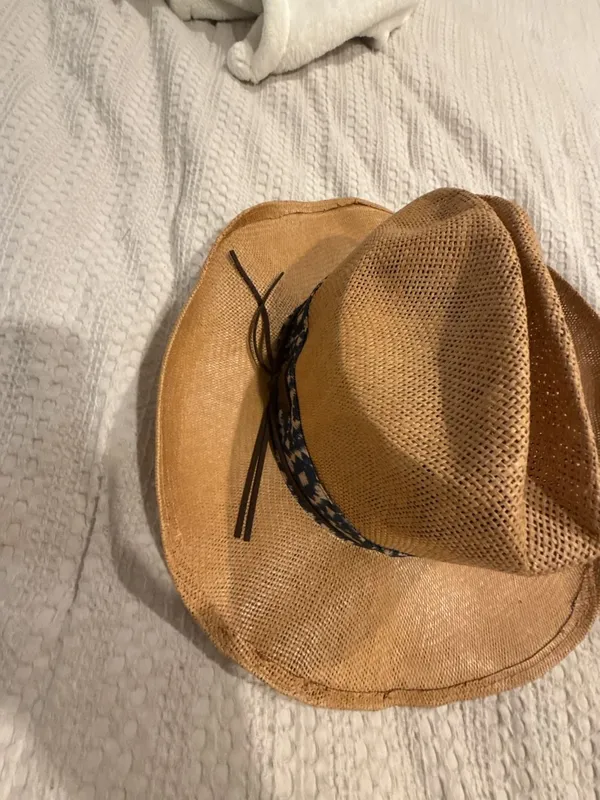 FRYE Straw Cowboy Hat with Patterned Band - Image 3
