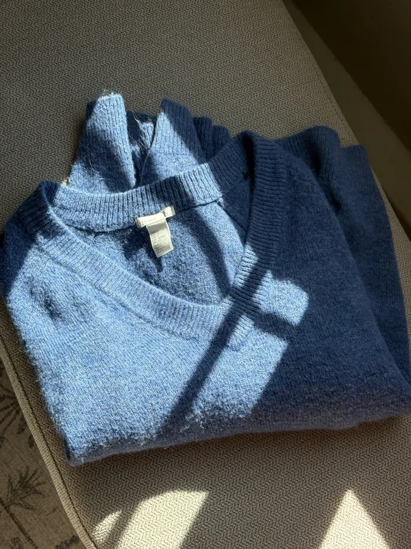 H&M Sweater - Image 2