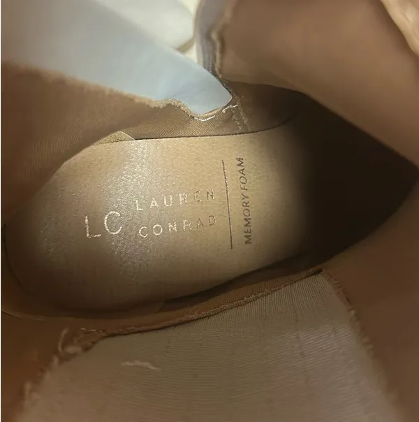 Lauren Conrad Cream suede ankle boots - Image 6