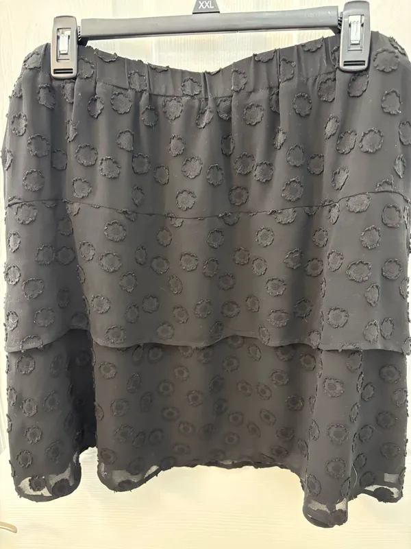 NWOT loft size XL black shirt tiered skirt - Image 2