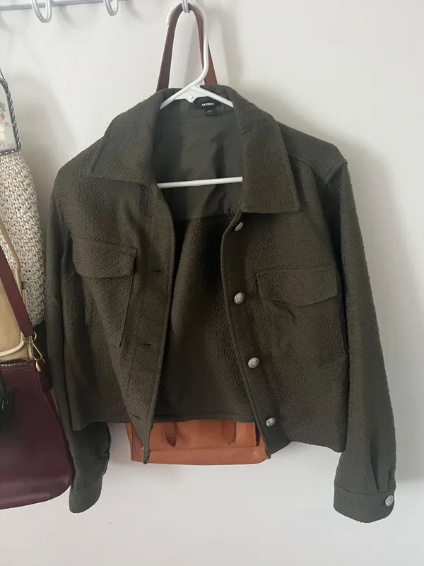 Express Tweed Novelty Button Cropped Shacket - Image 10