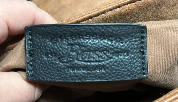 G.H. Bass & Co. Leather Crossbody Purse Tan - Image 7