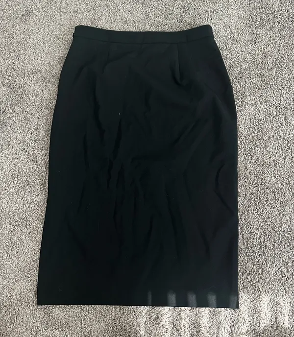 Banana Republic Skirt Pencil Black - Image 4