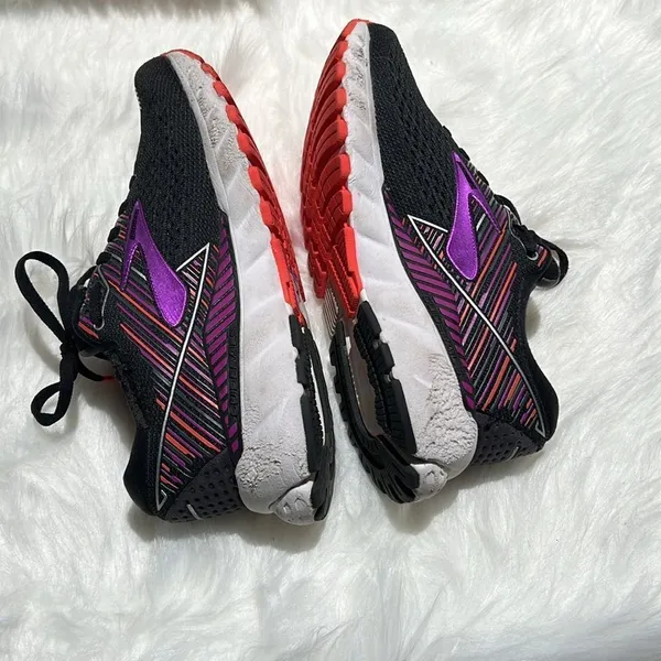 Brooks Adrenaline GTS 19 size 6.5M.‎  B69 - Image 7