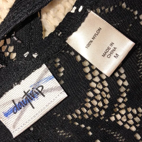 Day trip size medium black embroidered top - Image 4