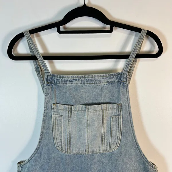 One Teaspoon Distressed‎ Denim Shortalls Light Wash Blue Size M Distressed Hem - Image 2