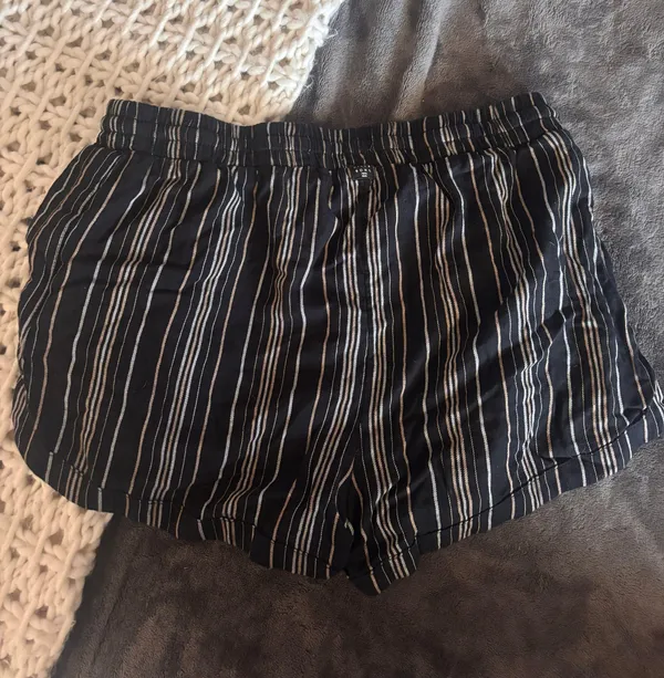Patterned Shorts - Image 2