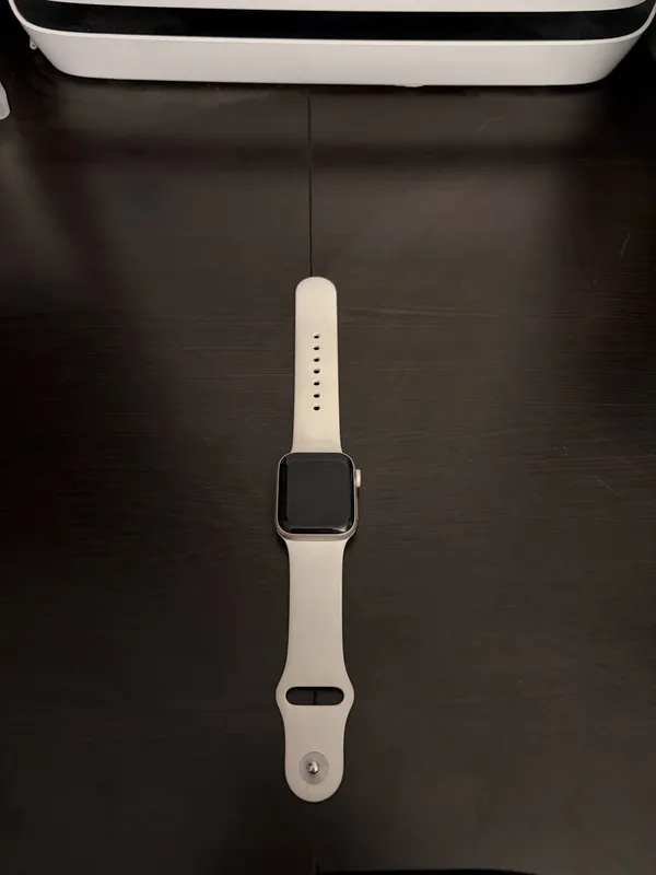 Apple Watch SE GPS 40mm - Image 3