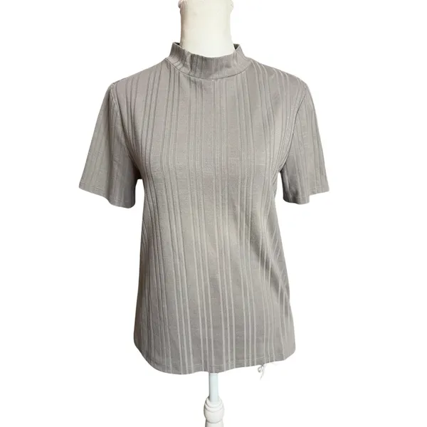 Forever 21 Womens Large Gray Ribbed Mock Neck Short Sleeve Fitted Top - Image 2
