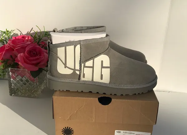 UGG Classic Ultra Mini Chopd - Image 4