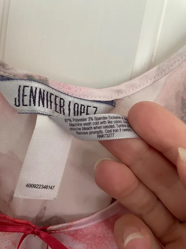 Jennifer Lopez sleep tank - Image 5