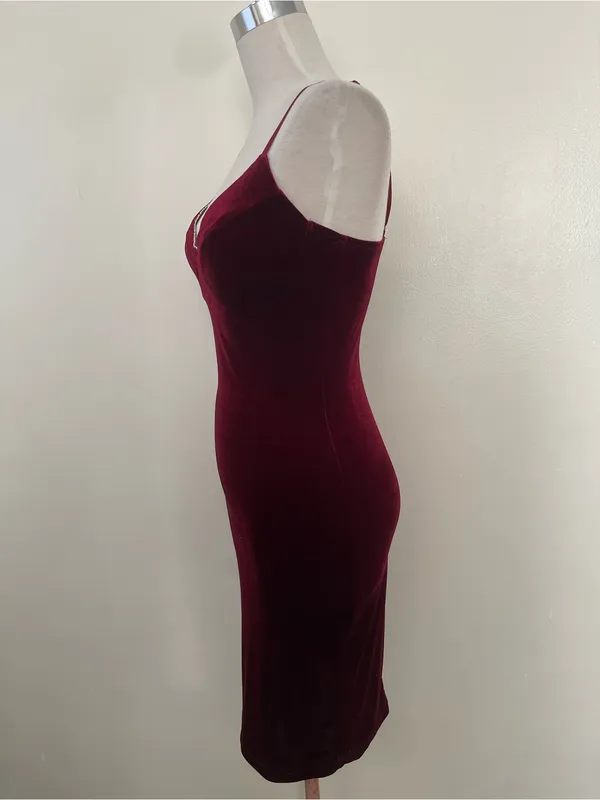 Windsor Velvet Spaghetti-Strap Midi Dress in Wine - Image 3