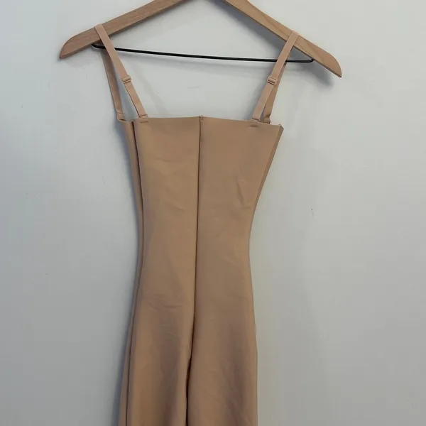 SKIMS Body Zoned Clay Open Bust Bodysuit size Small NWT Authentic - Image 9