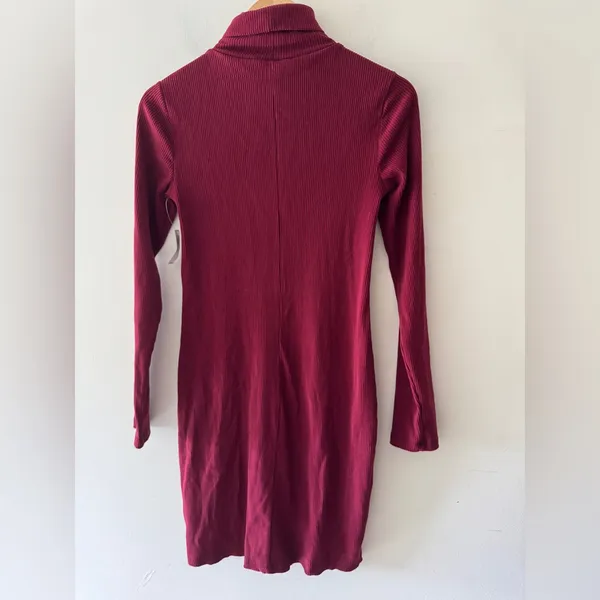 NEW!! Old Navy Burgundy Wine Red Ribbed Fitted Mock Neck Long Sleeve‎ Dress - Image 4