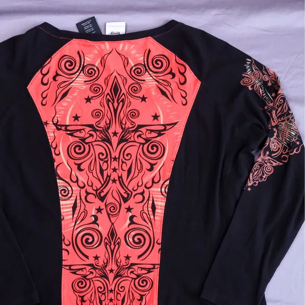 Harley-Davidson Graphic Long Sleeve Top Womens 1W Red Black Tribal Biker Y2K - Image 4