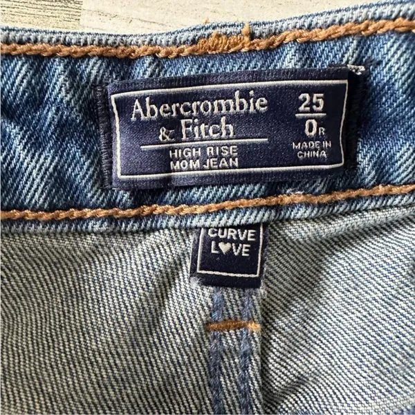 Abercrombie & Fitch Mom High Rise Jeans Denim Medium Wash Distressed Curve 25/0R - Image 9