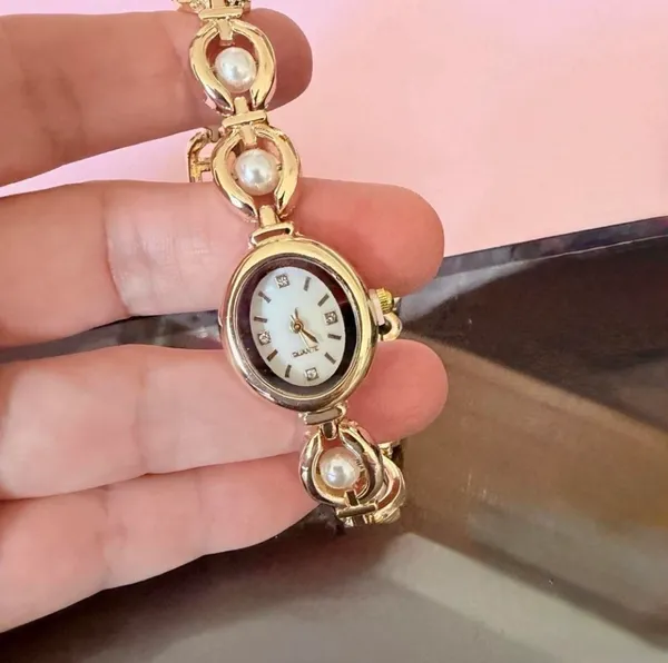 Brand New y2k Style Gold watch with pearl details - Image 2