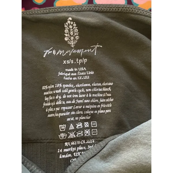 Free People Movement Good Karma Crop Top Army Green‎ XS/S V-Neck Ribbed Seamless - Image 4